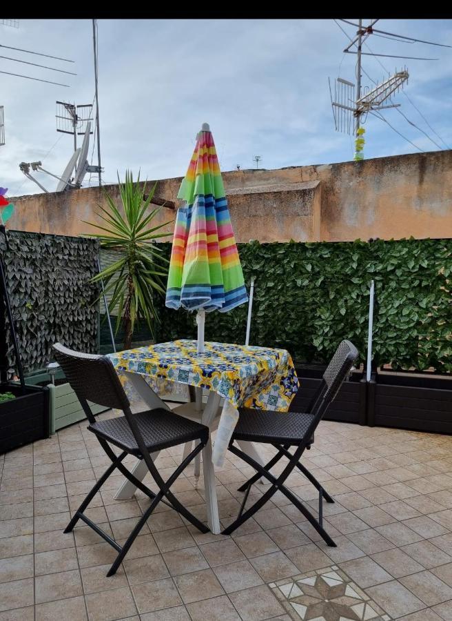 Terrazza Del Santo 2,0 - La Terrazza Nel Cuore Di Napoli Extérieur photo