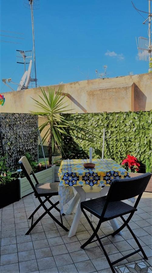 Terrazza Del Santo 2,0 - La Terrazza Nel Cuore Di Napoli Extérieur photo